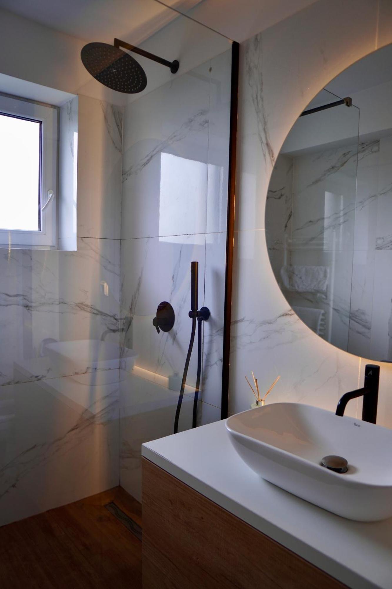 Coresi, 2 Camere, Sleeps 6 Large Private Garden Apartment Pets Welcome Braşov Dış mekan fotoğraf