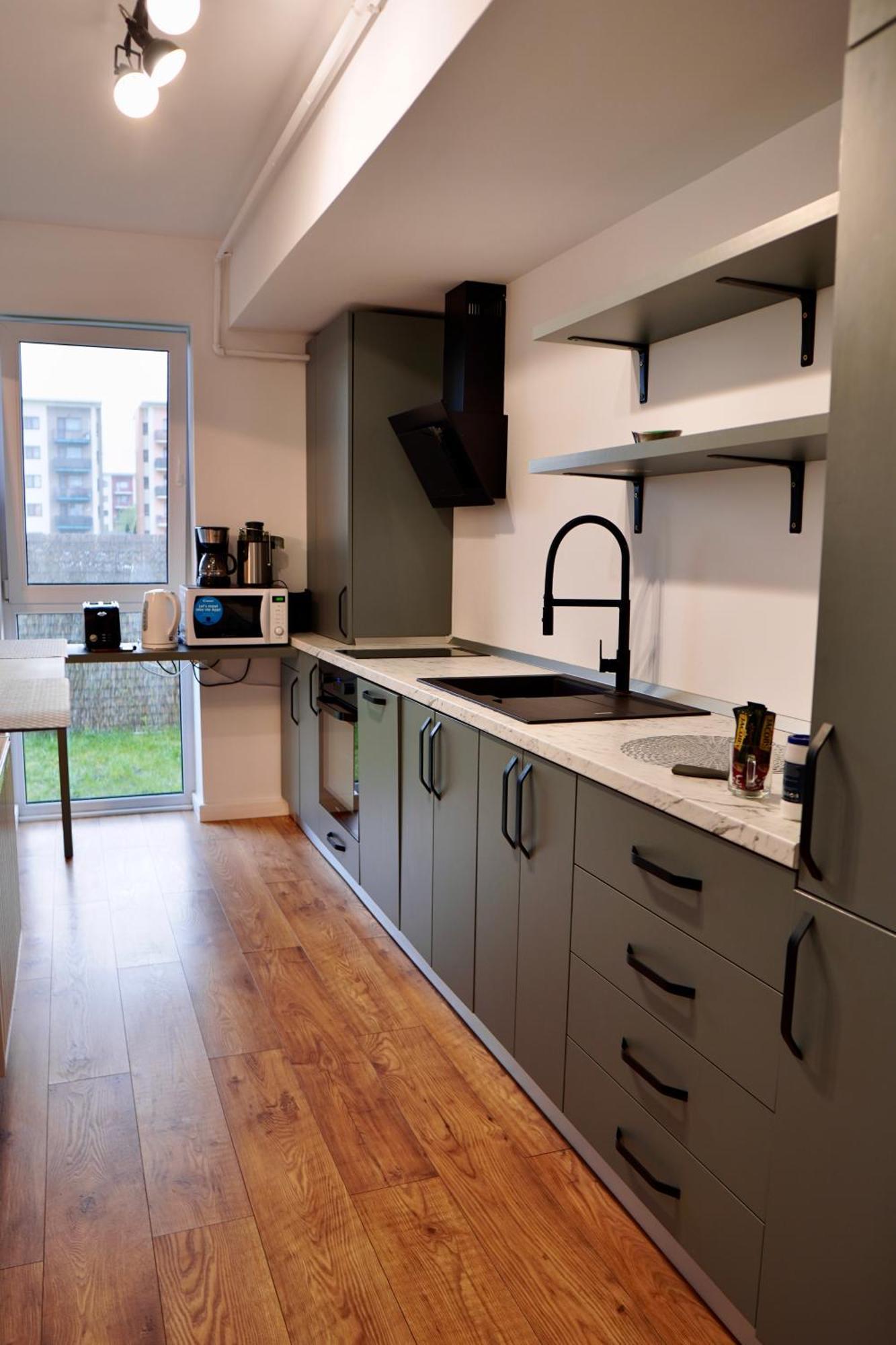 Coresi, 2 Camere, Sleeps 6 Large Private Garden Apartment Pets Welcome Braşov Dış mekan fotoğraf
